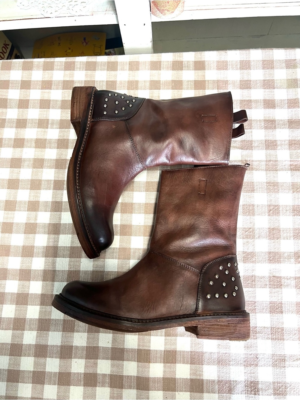 Vintage foundry co brown ladies boots size 8 leather